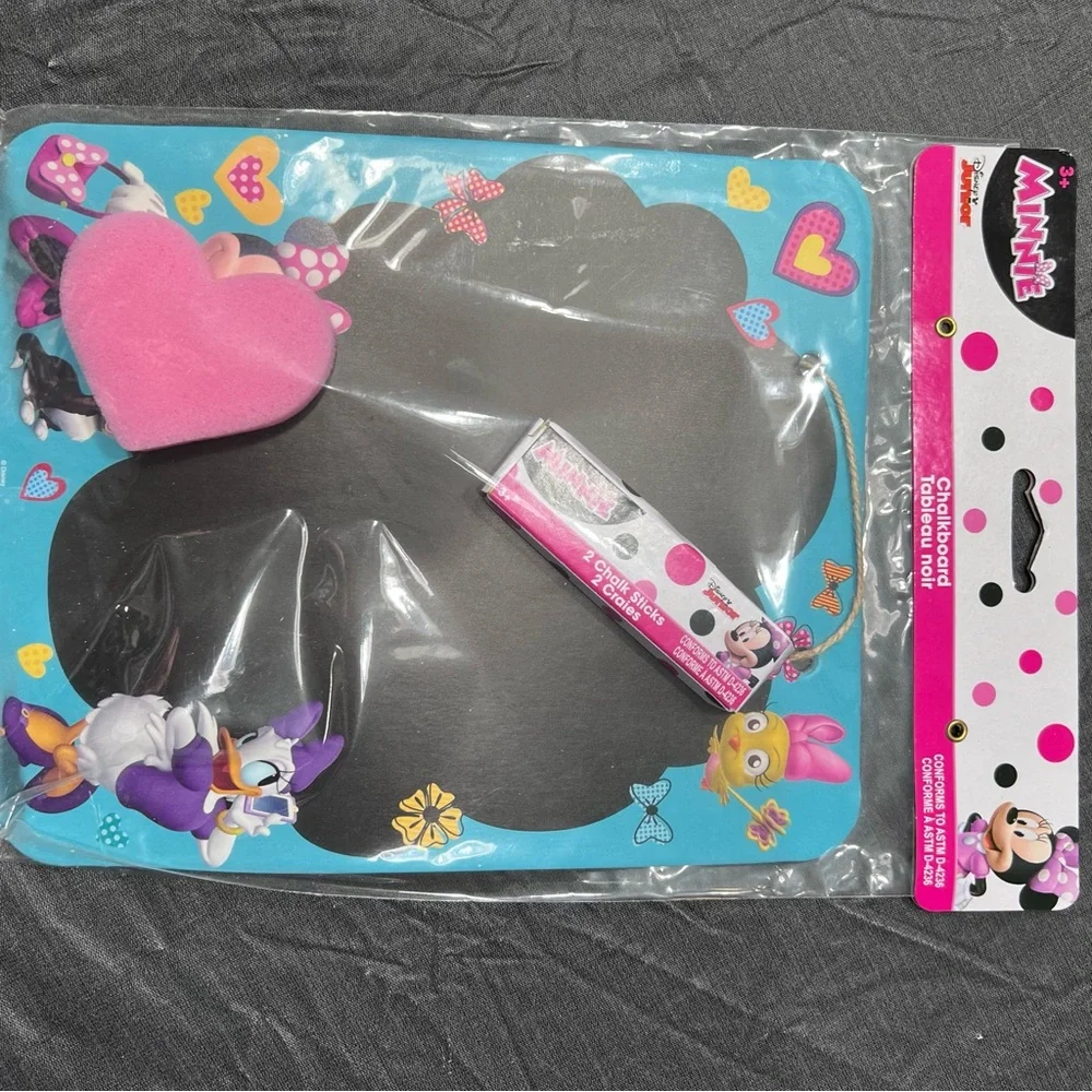Disney Junior Minnie Party Favor Set